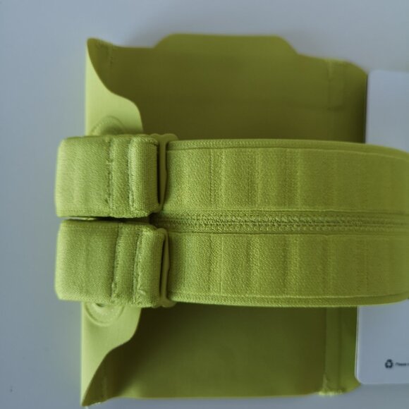 2 x NWT LULULEMON YLSR Yellow F&F Run Armband Arm Mobile Holder Women's S/M - Picture 4 of 7